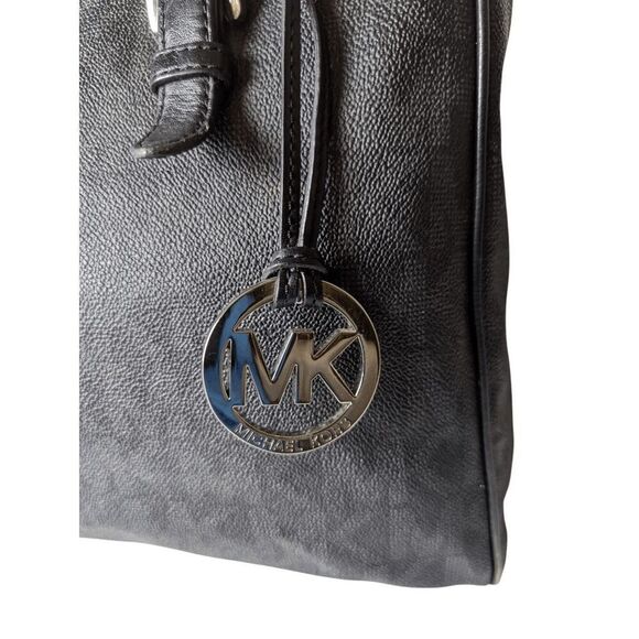 MICHAEL KORS Jet Set Saffiano Leather Tote - Picture 9 of 11